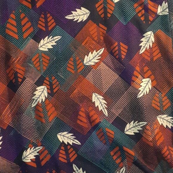 Cassie Lularoe Leaf Print Skirt SIZE M - Picture 2 of 3